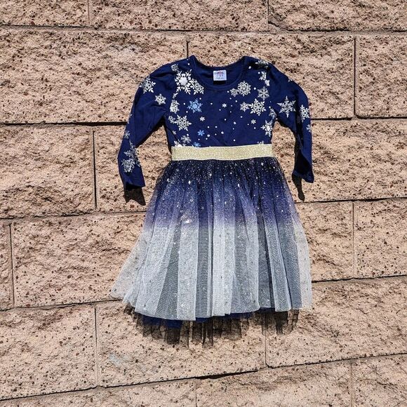 Little girls sparkle snowflake holiday dress - Picture 3 of 14